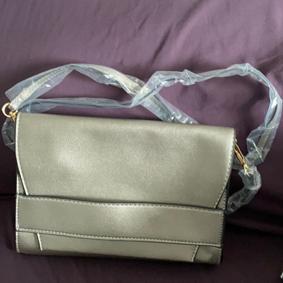 Summer & Rose Celine Crossbody purse - Picture 1 of 4